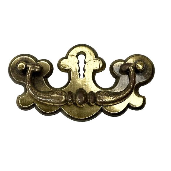 Vintage Key Hole Drawer Drip Pull 3” Center 3” Center Overall 5.5”‎ W x 3”H - Picture 1 of 3